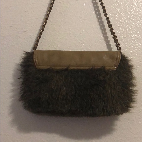 Downsizing - Picture 3 of 7